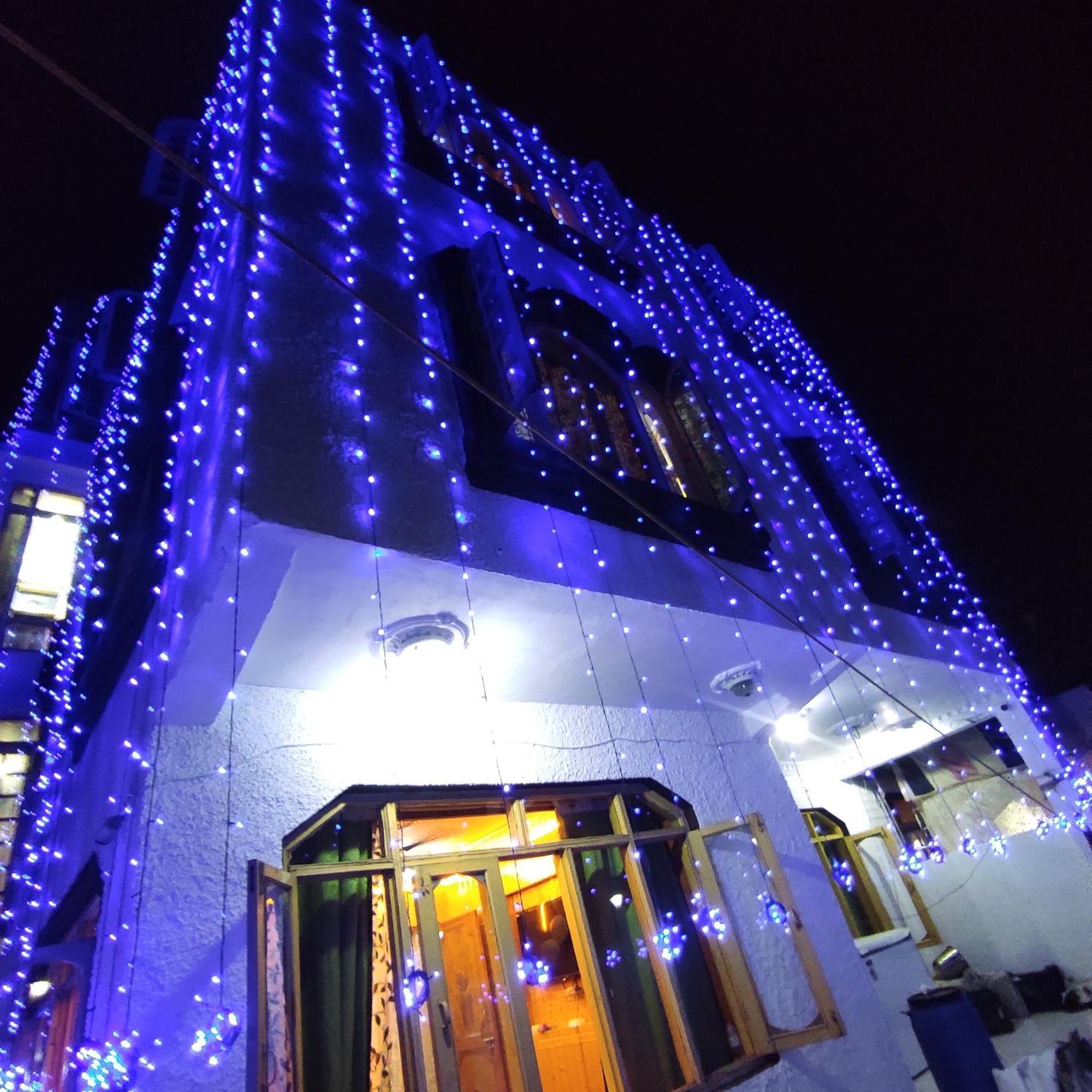 Fabulous Kashmir Srinagar Hotel Exterior photo